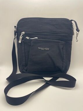 Baggallini Black Crossbody Travel Bag wallet